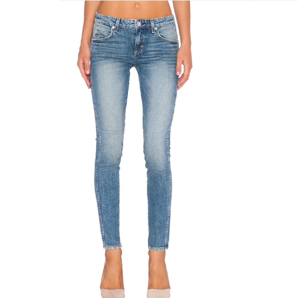 Amo Stix Slim Fit Mid Rise Tapered Leg